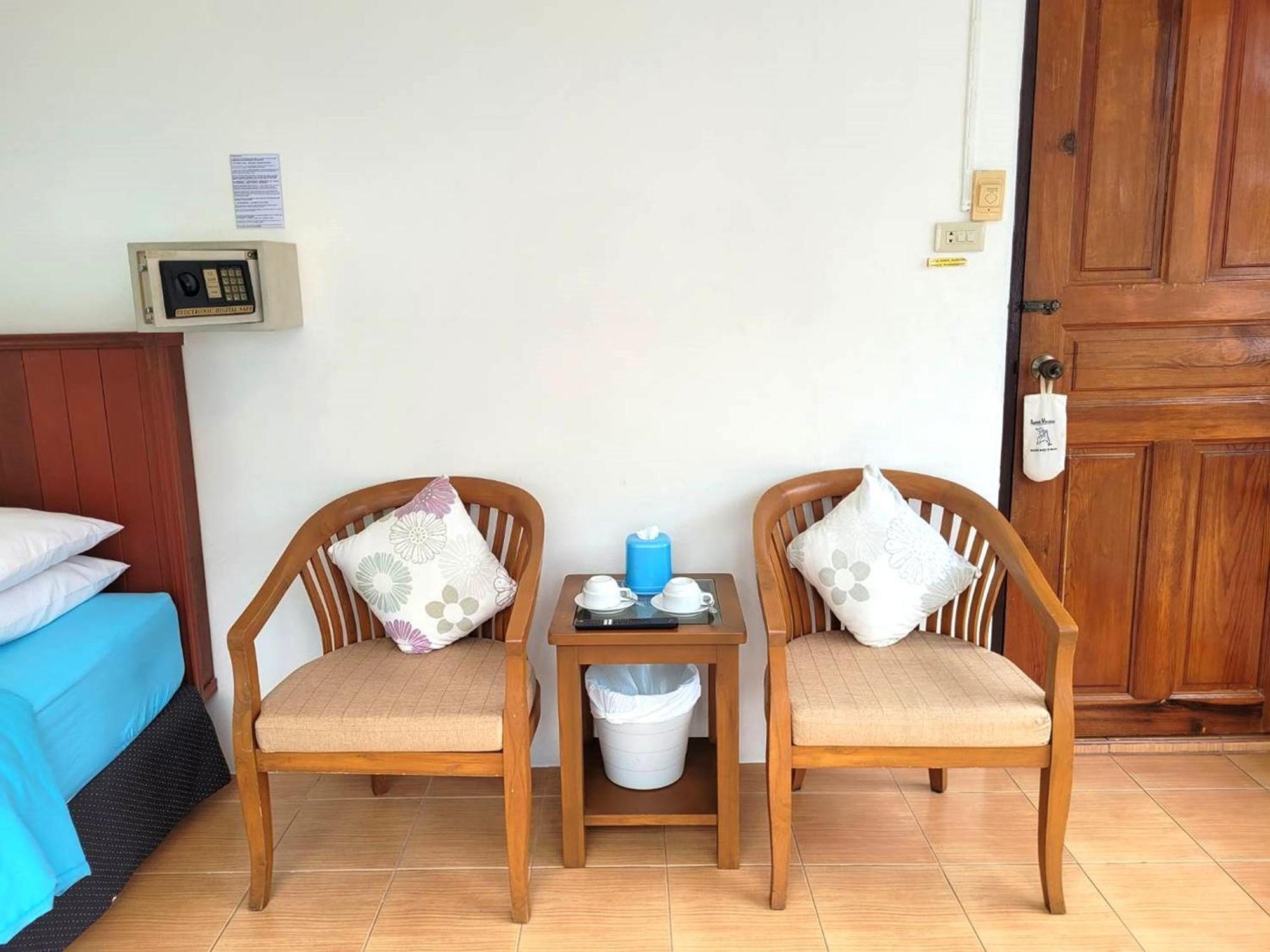 Rabbit Mansion Patong Hotel Exterior photo