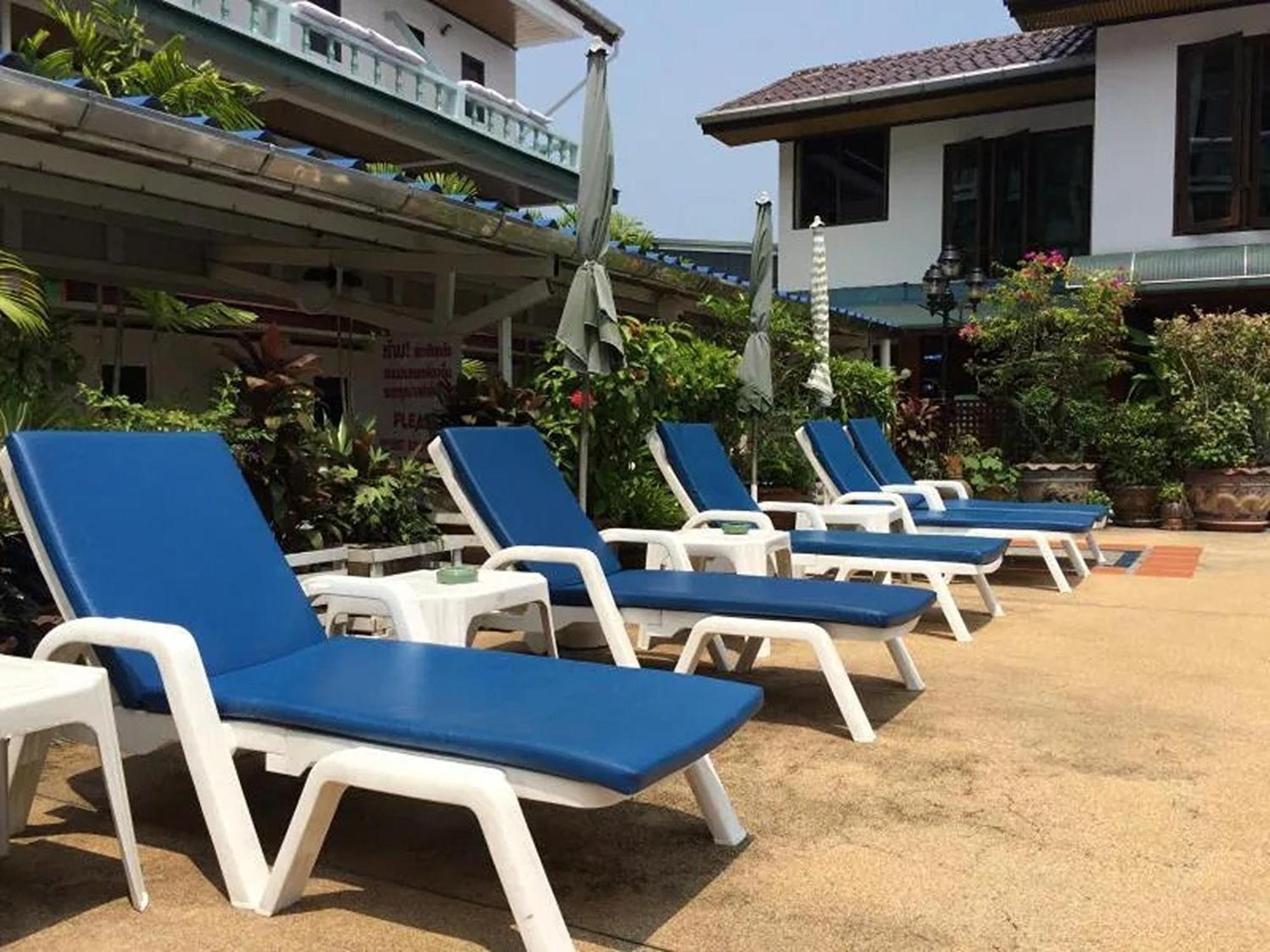 Rabbit Mansion Patong Hotel Exterior photo