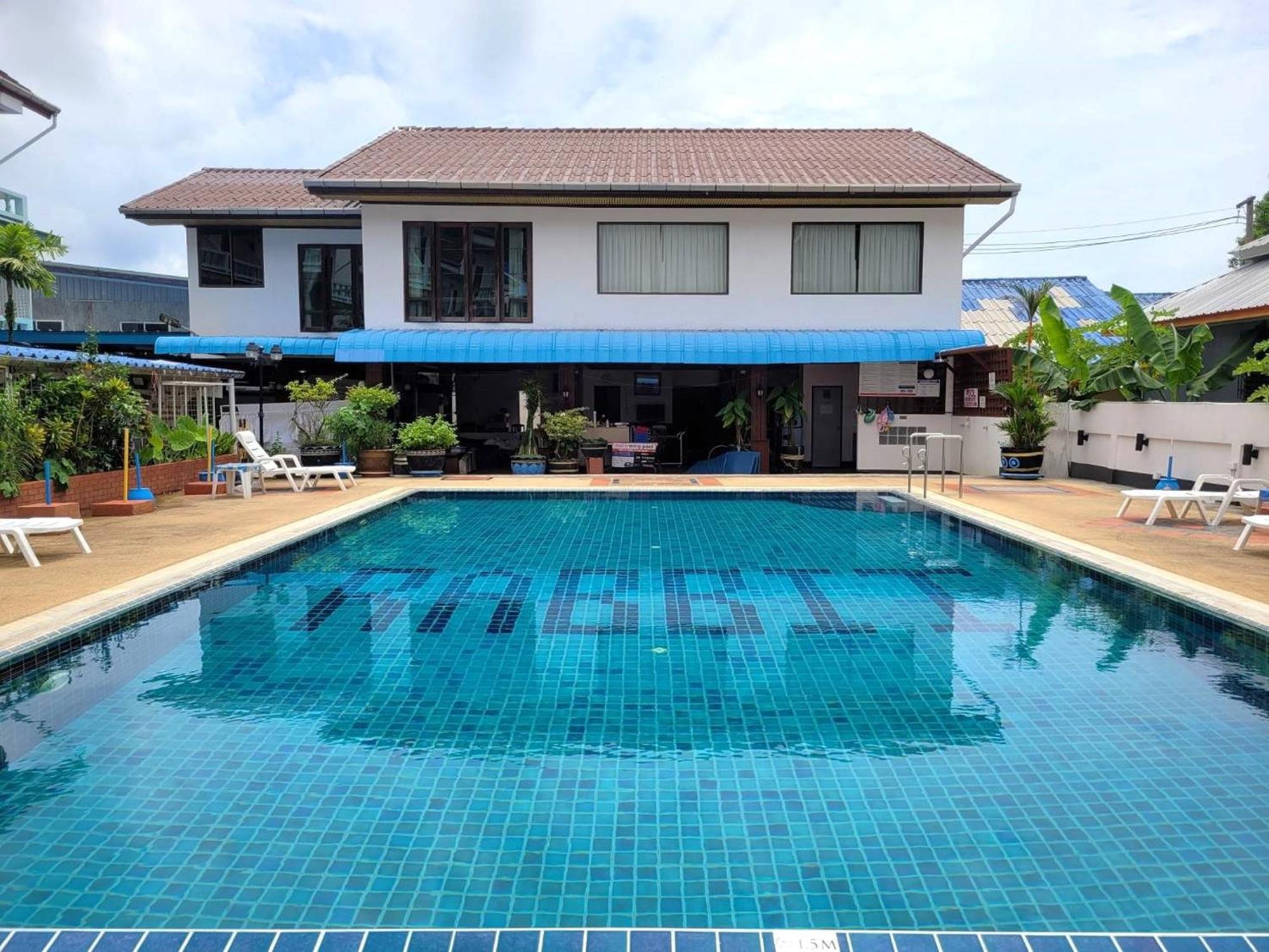 Rabbit Mansion Patong Hotel Exterior photo